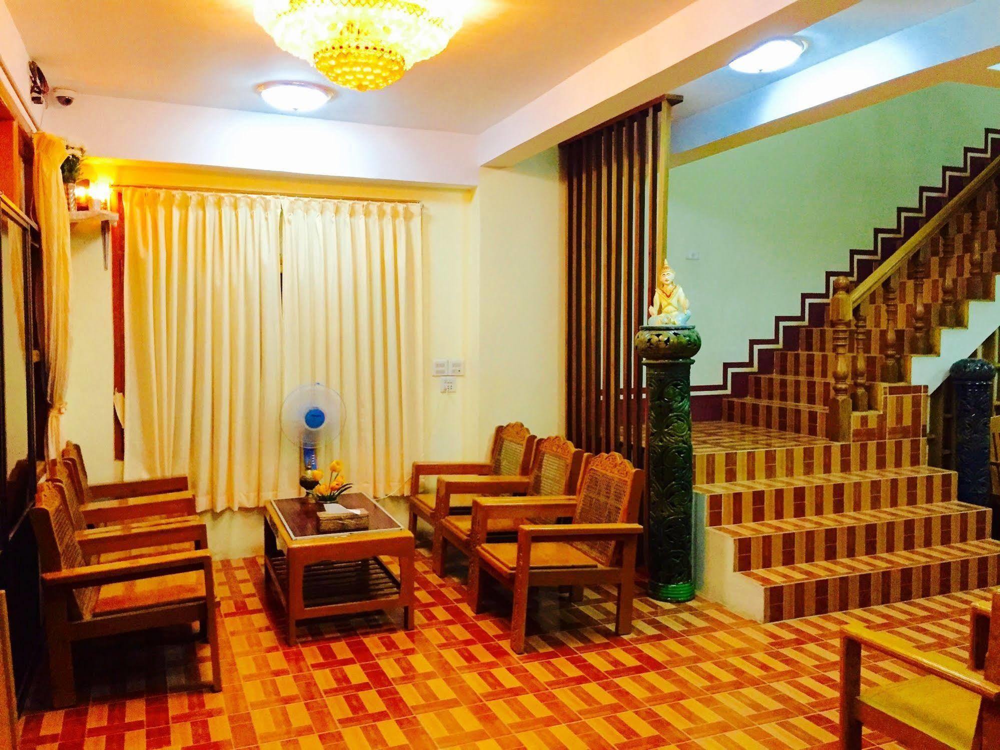 ניאונגשווה Inle Star Hotel מראה חיצוני תמונה