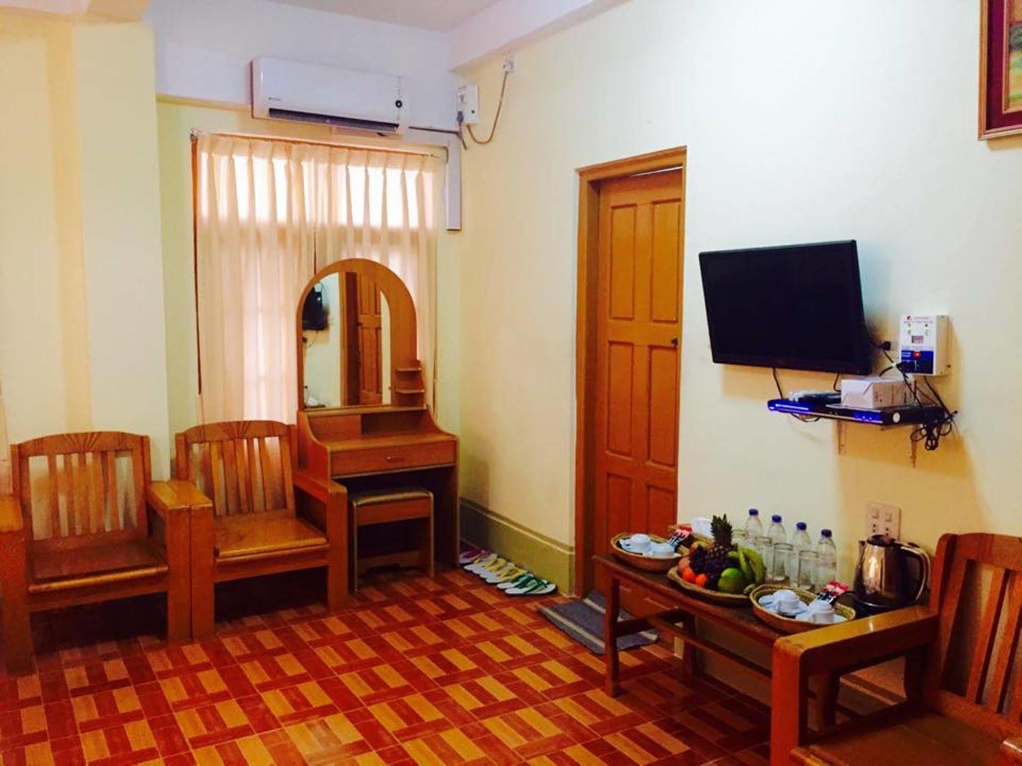 ניאונגשווה Inle Star Hotel מראה חיצוני תמונה