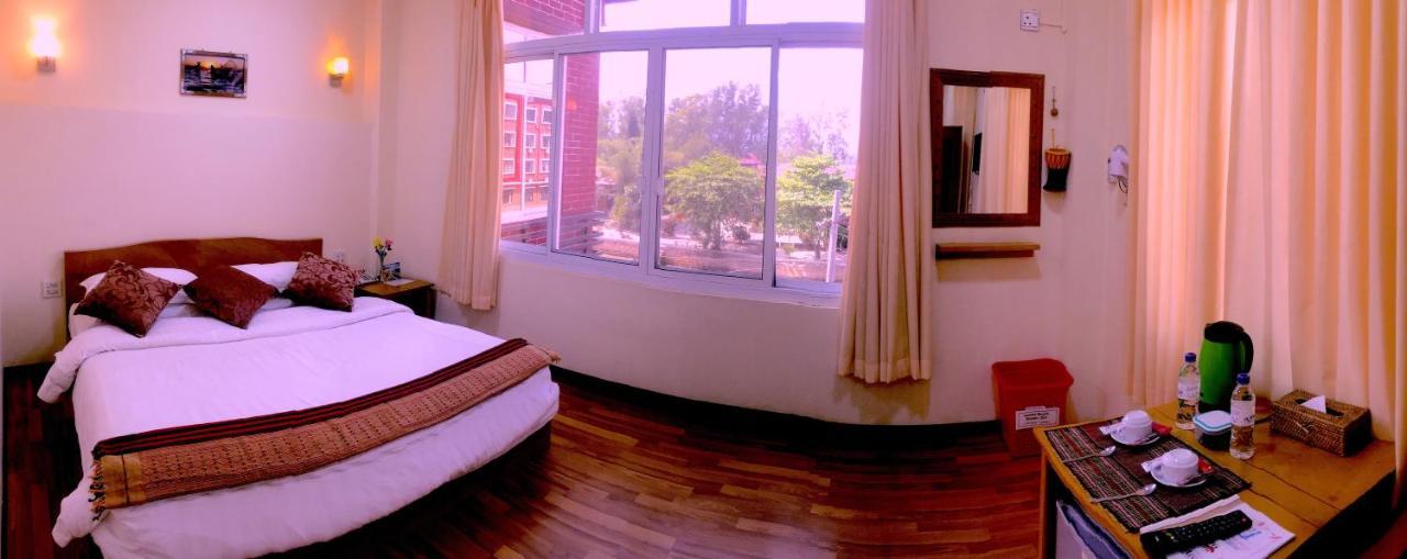 ניאונגשווה Inle Star Hotel מראה חיצוני תמונה