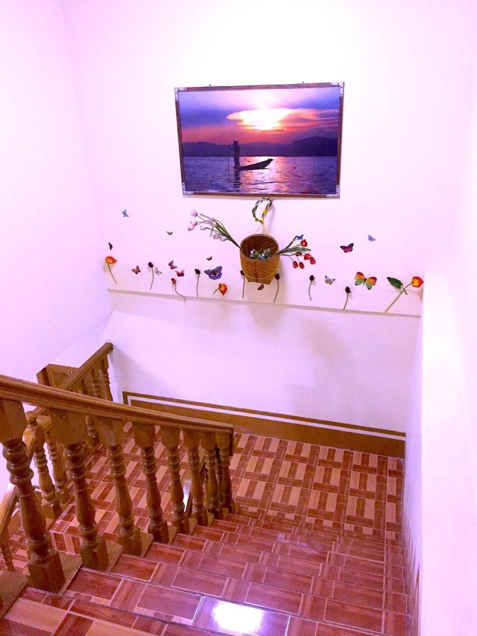 ניאונגשווה Inle Star Hotel מראה חיצוני תמונה
