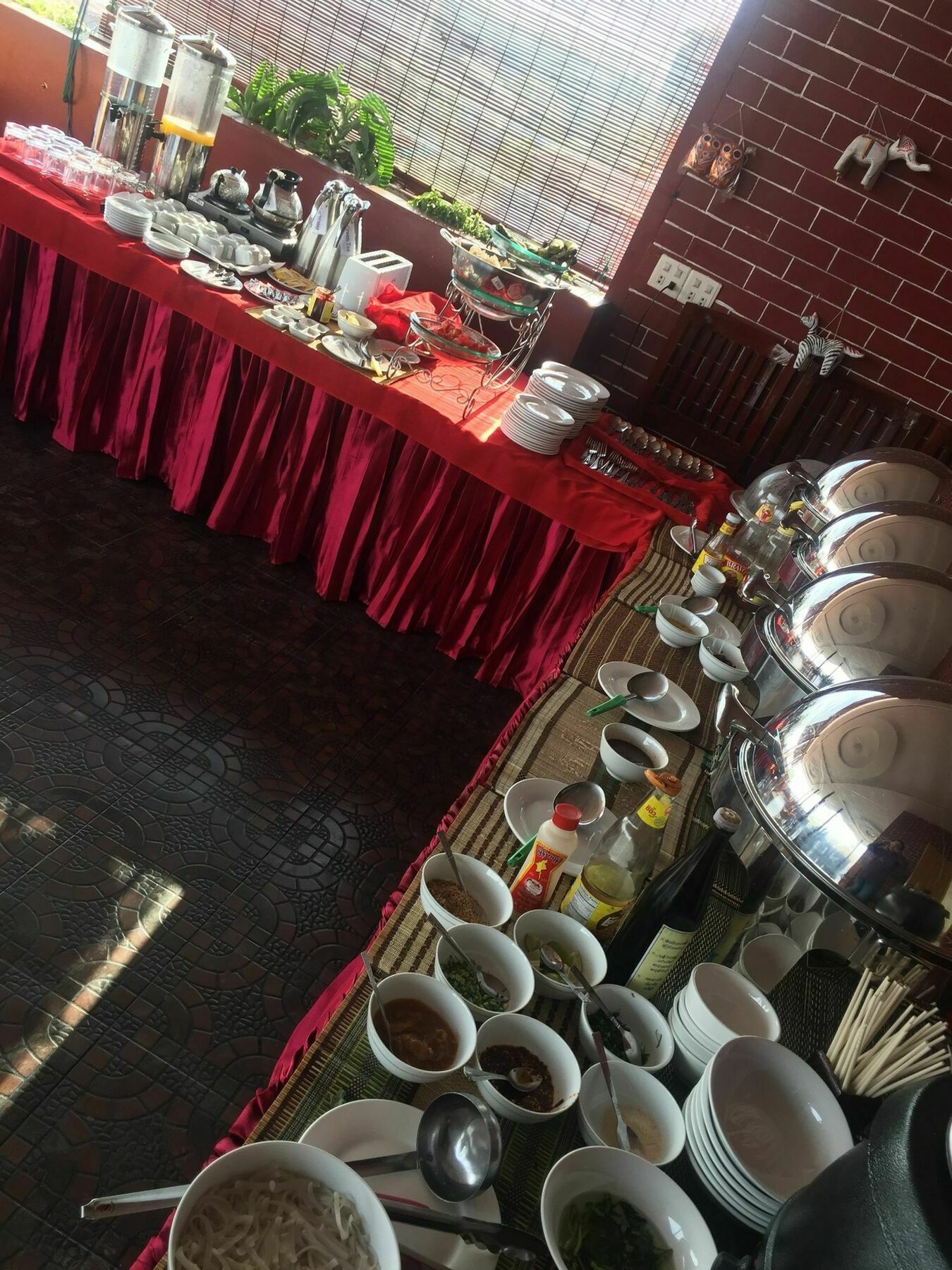 ניאונגשווה Inle Star Hotel מראה חיצוני תמונה
